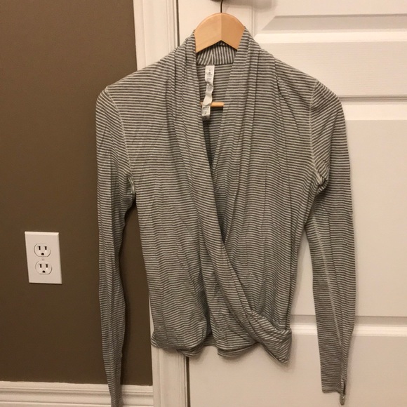 Lululemon wrap top